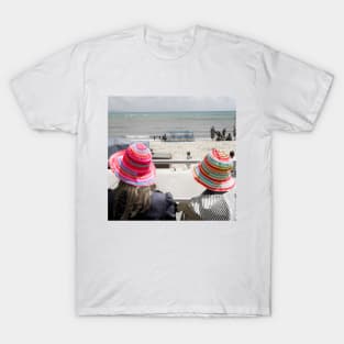 Lyme Regis, Hats at the seaside watching waves T-Shirt